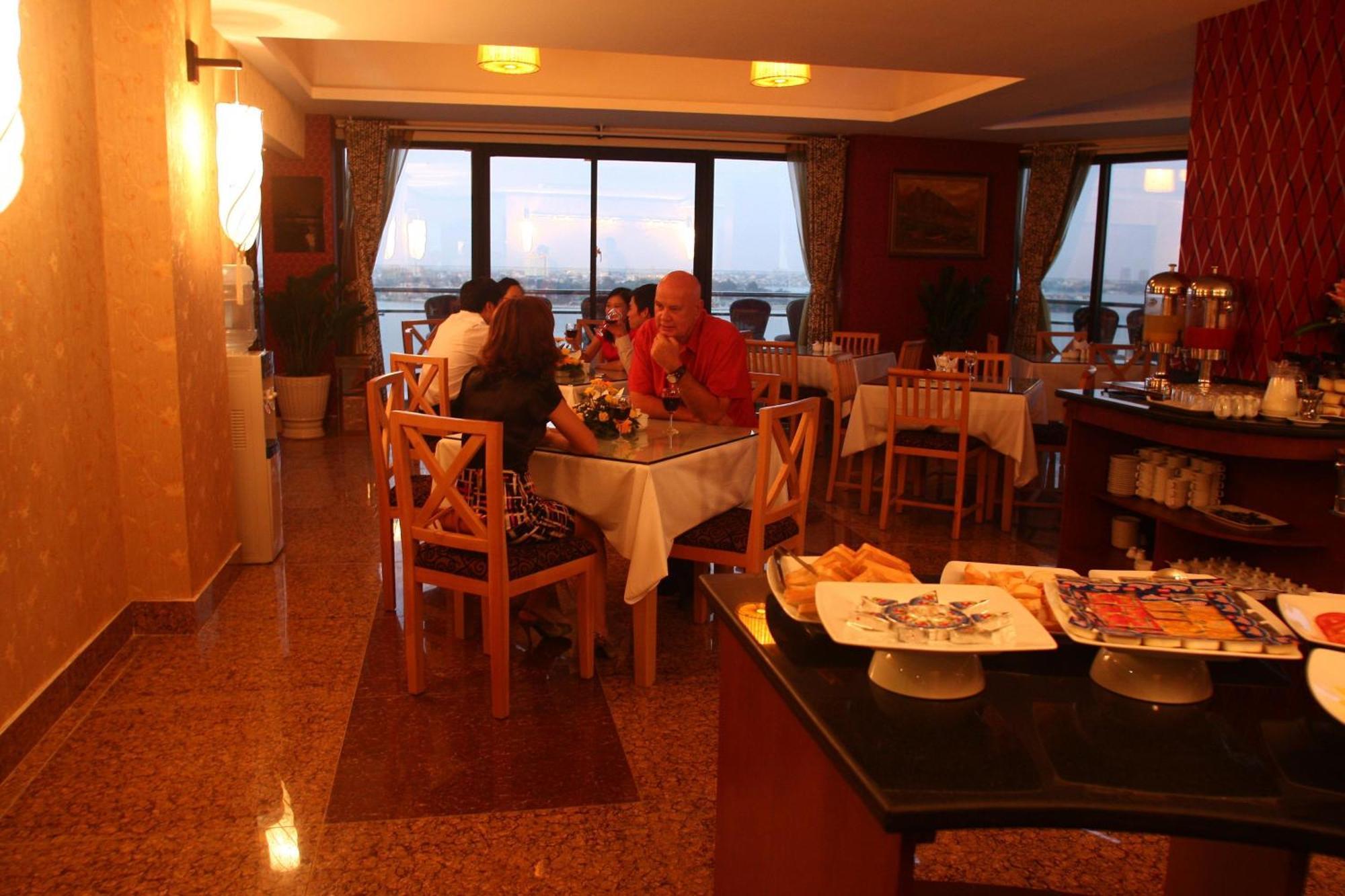 Sunset Westlake Hanoi Hotel Bagian luar foto