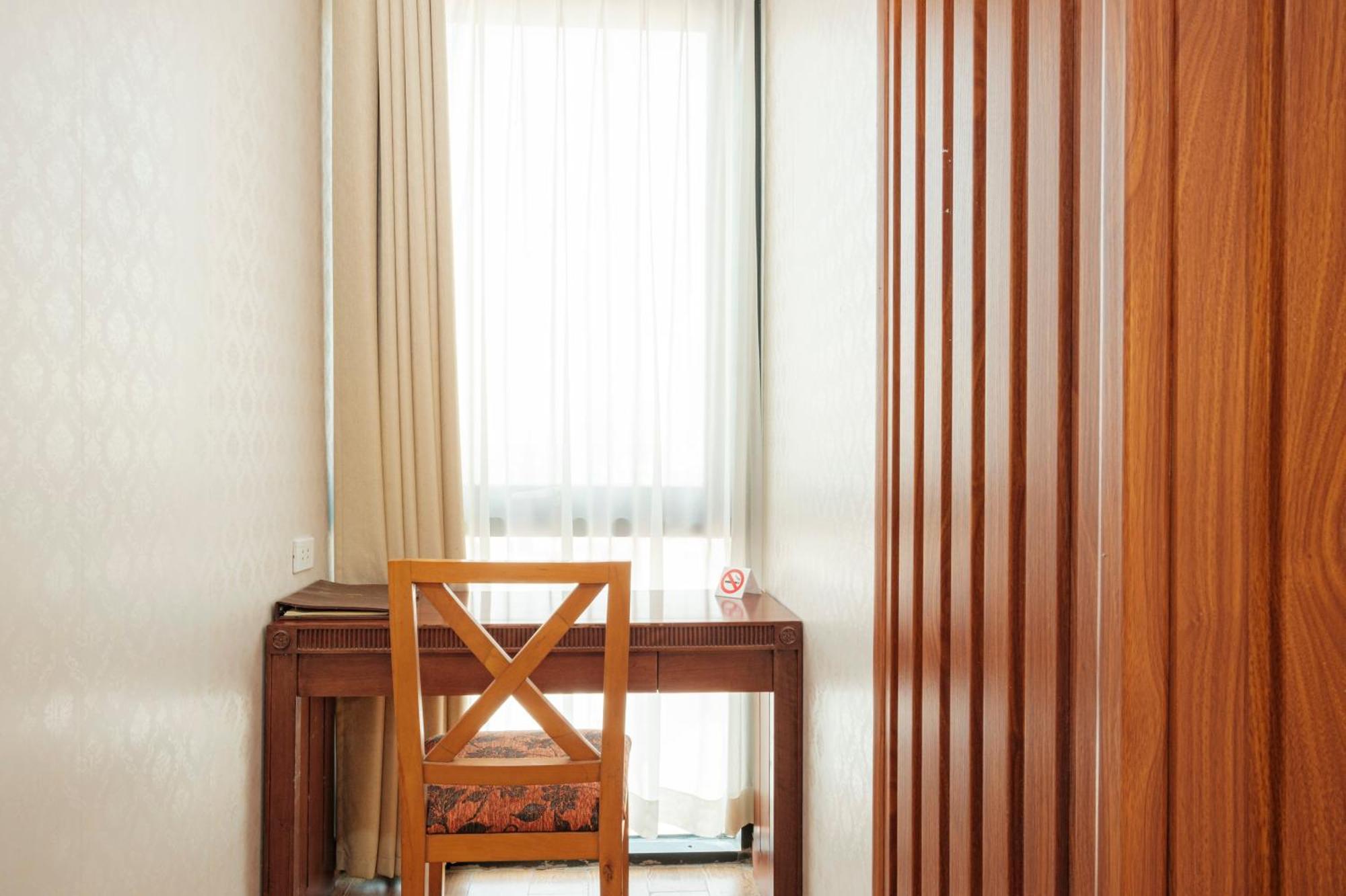 Sunset Westlake Hanoi Hotel Bagian luar foto