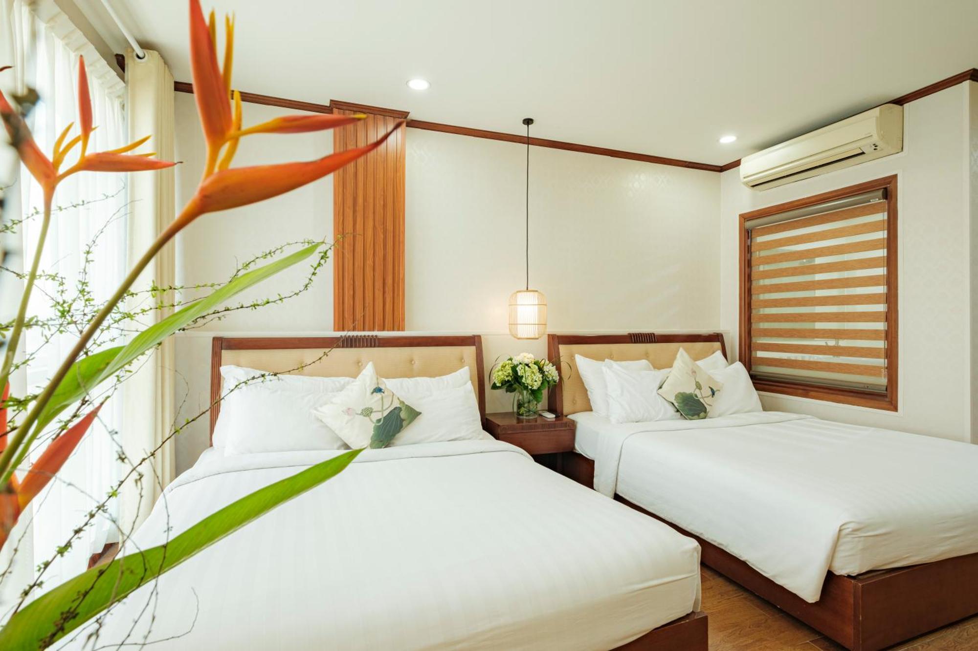 Sunset Westlake Hanoi Hotel Bagian luar foto