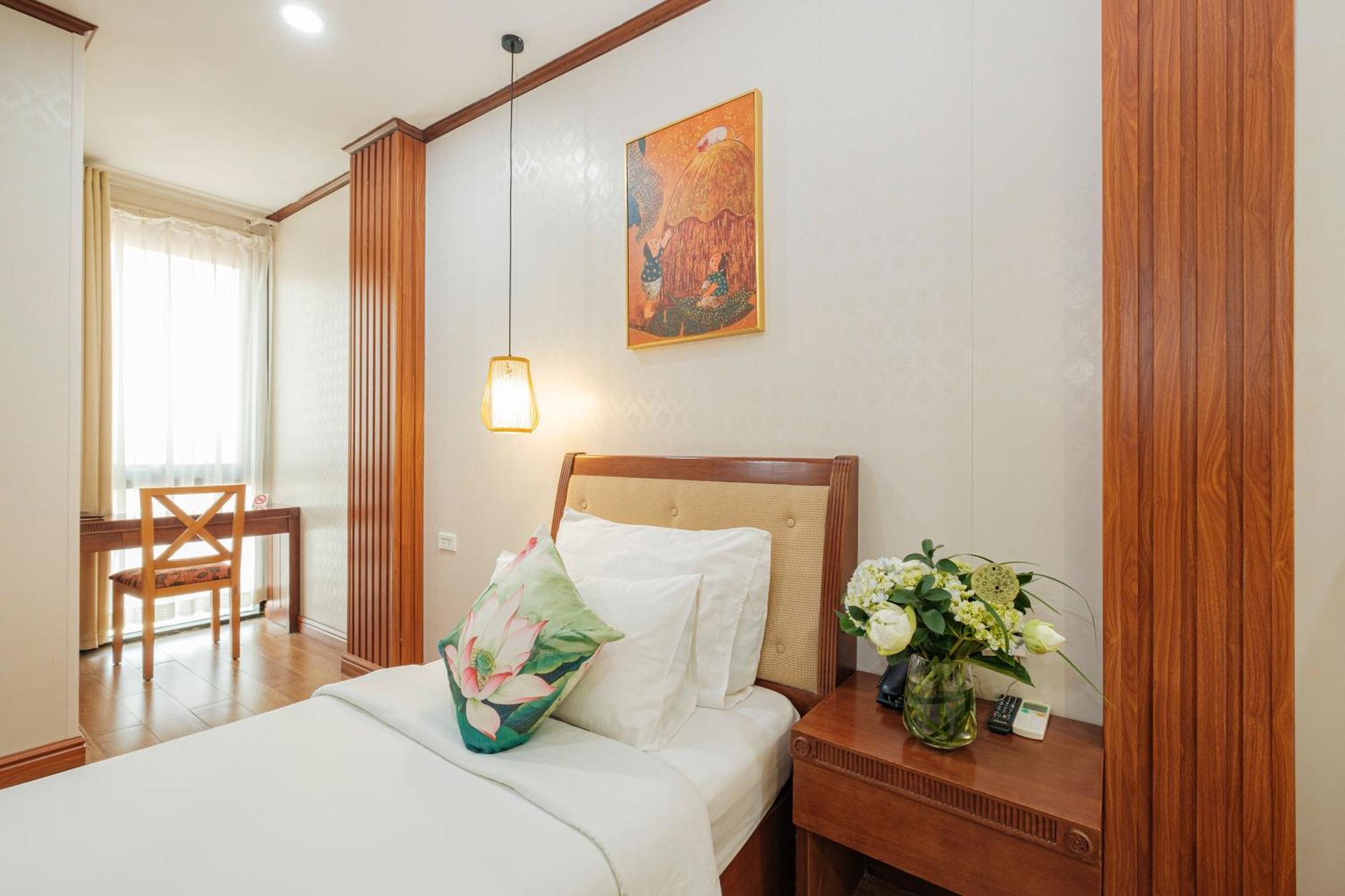 Sunset Westlake Hanoi Hotel Bagian luar foto